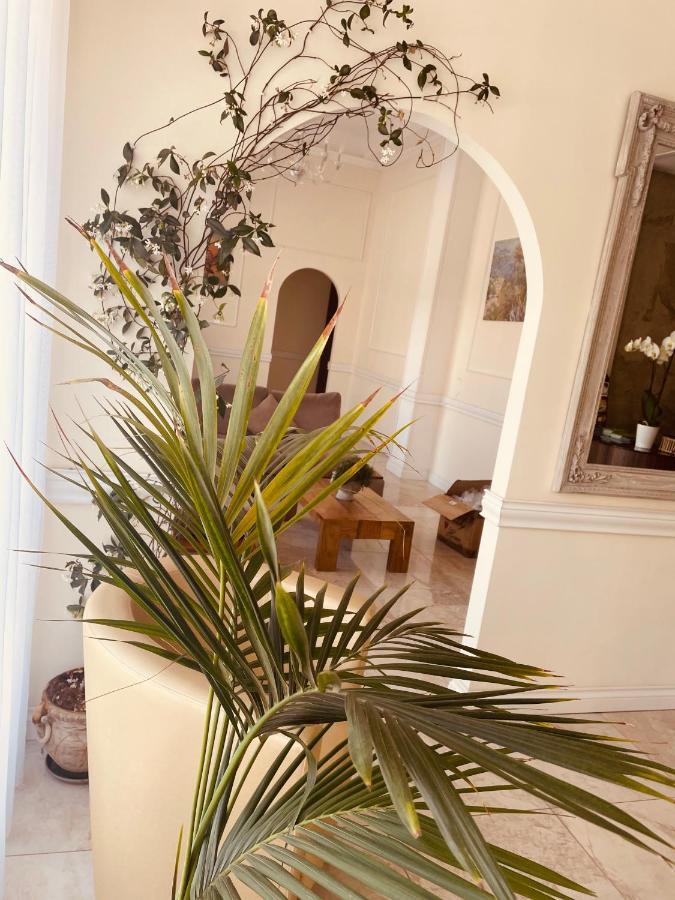 Hotel Regina Margherita Бордихера Екстериор снимка