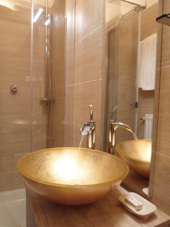 Hotel Regina Margherita Бордихера Екстериор снимка